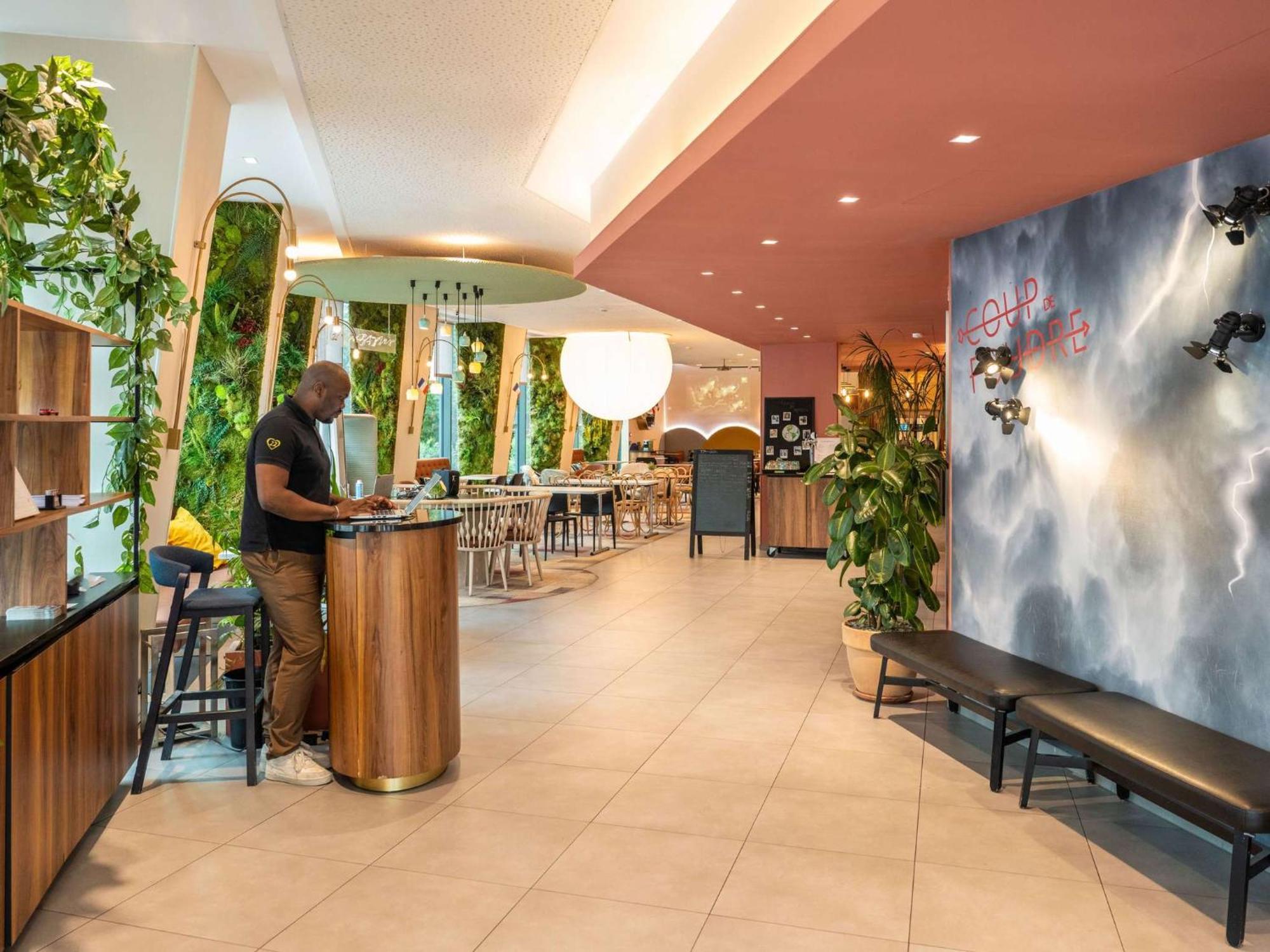 Ibis Styles Meteor Avenue D'italie Parigi